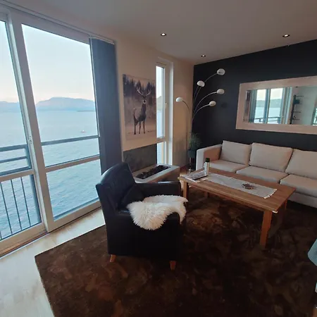 Appartement Seafront, Penthouse Harstad